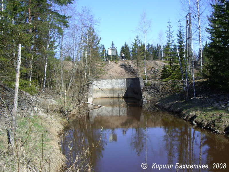 Водопропускная труба под руслом Сайменского канала