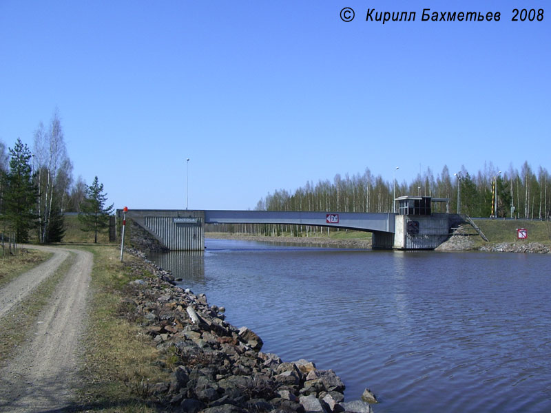 Разводной мост через Сайменский канал