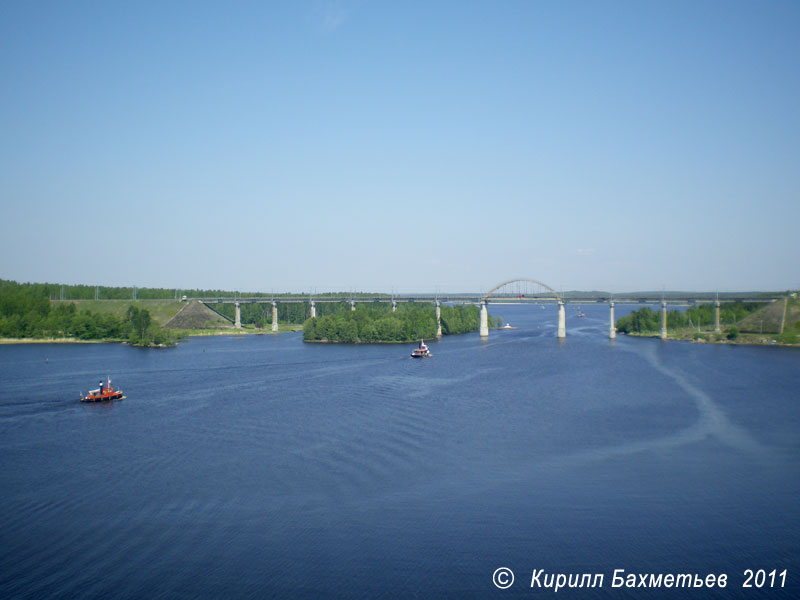 Пароходы "Отсо", "Арно" и др. у Железнодорожного моста Дружбы