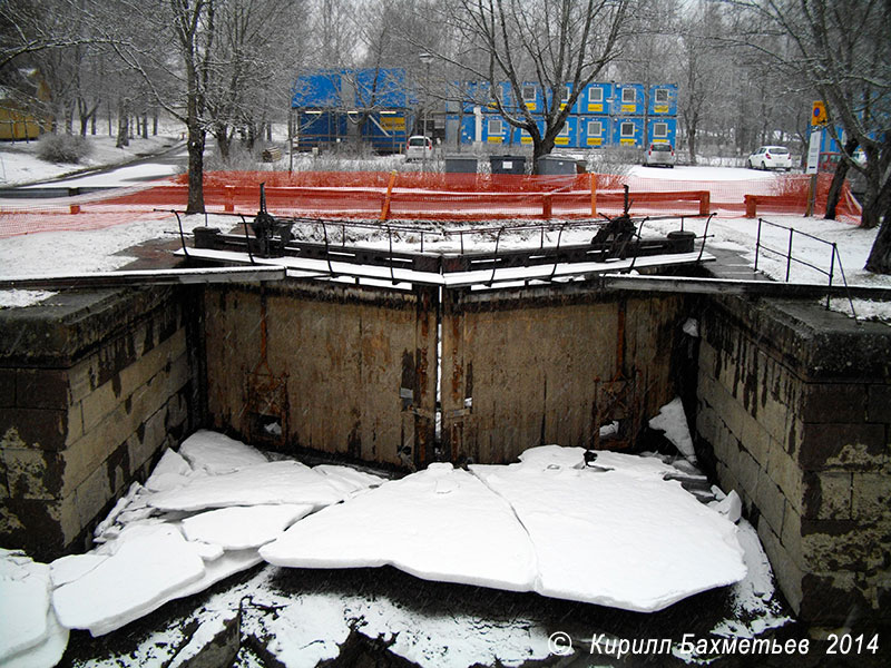 Ворота старого дока