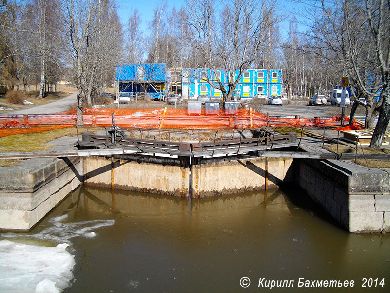 Ворота старого дока